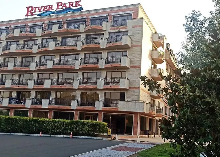 Апартамент River Park Слънчев бряг