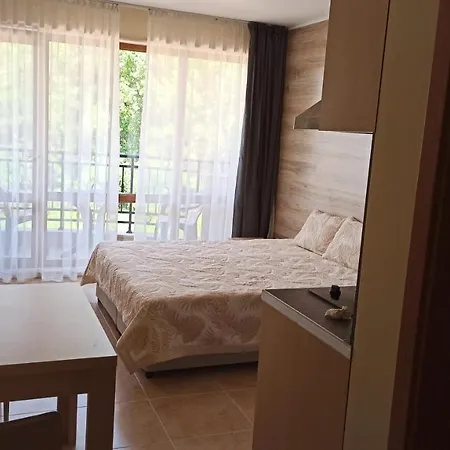 Апартамент River Park *