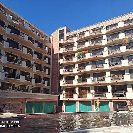 River Park Солнечный берег